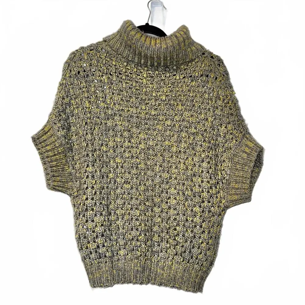 Hazel Women's Medium Chunky Knit Turtleneck Sweater - Picture 5 of 5